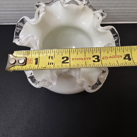 Vintage Fenton Silver Crest White Ruffled Glass Vase - Picture 5 of 6